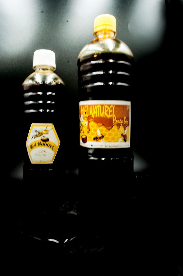 ttsb_services's tweet photo. Illustration du miel 🍯 100% naturel de @Printeat237 😋 😋 https://t.co/mAIbwnmf2L