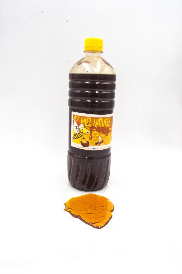 ttsb_services's tweet photo. Illustration du miel 🍯 100% naturel de @Printeat237 😋 😋 https://t.co/mAIbwnmf2L