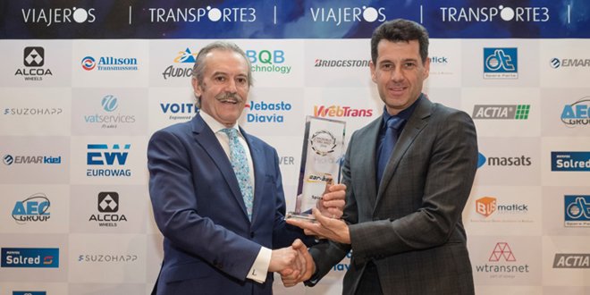 _Viajeros_'s tweet photo. .@Carbusnet  Spica gana el #MicrobusDelAño 2019. #VehículosIndustrialesDelAño #PreciosNacionalesDelTransporte . https://t.co/NjNZdTAIDy
  ¡Enhorabuena! https://t.co/DMlr9nMzzg