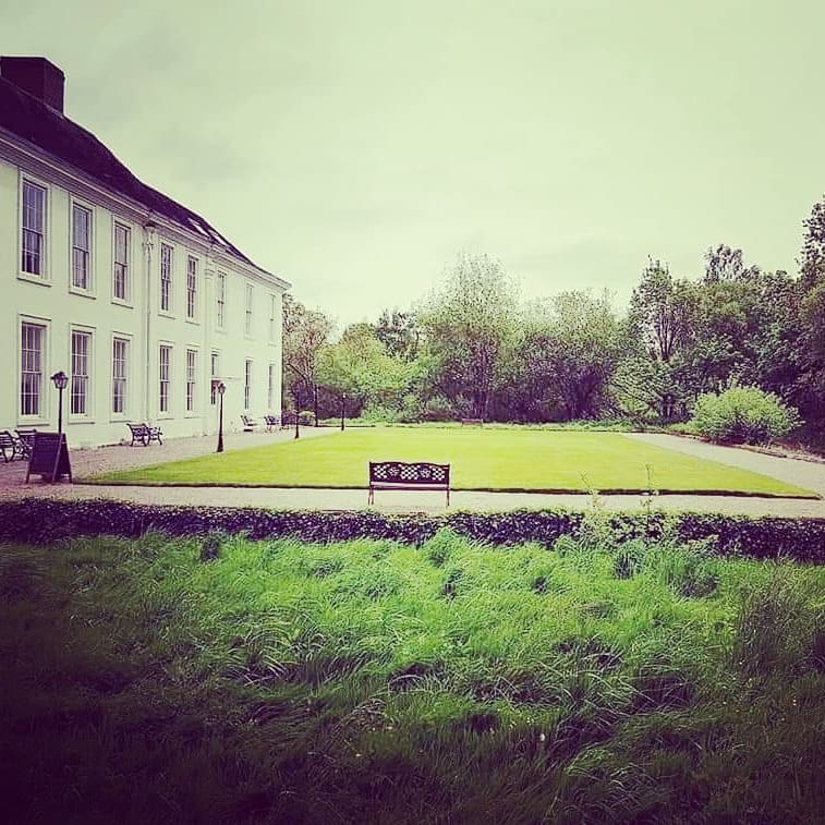 More fabulous news! We have some indoor trading space at The Vintage Summer Fete - Market This July! Registrations open Monday at curlymagpie.co.uk if you have already shown interest that's great and we have you on the list 🤗 #middletonhall