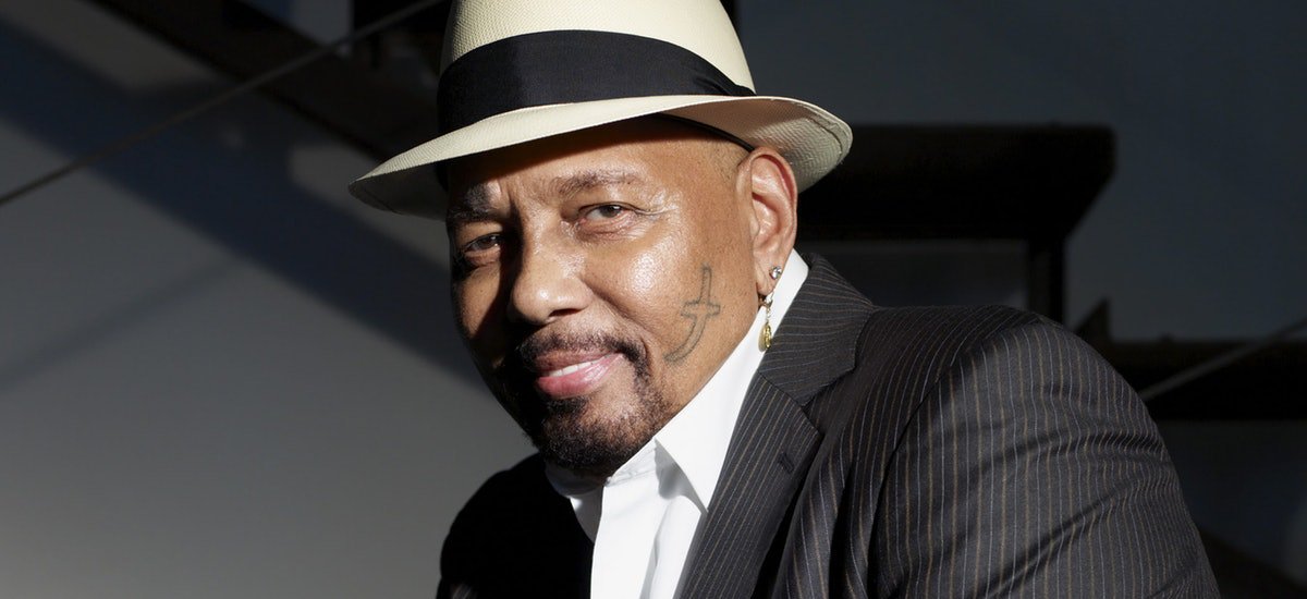 HAPPY BIRTHDAY to Aaron Neville, born on this day in 1941! 