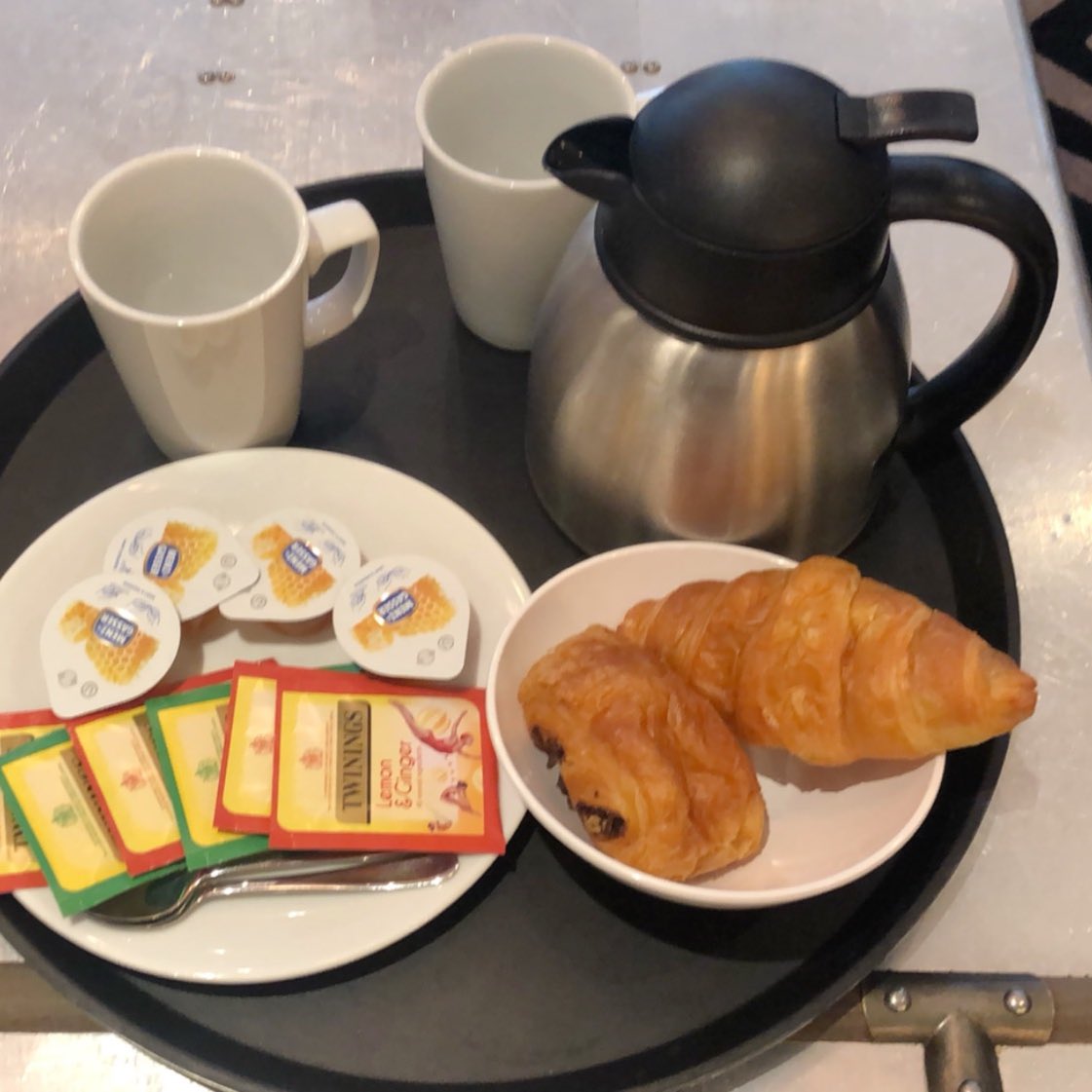 This is how we take care about our sick guest <a href="/hubgoodgestreet/">hub goodge street</a> <a href="/DwLondons/">David Watson</a> <a href="/SDEBDD/">simon ewins</a> <a href="/zulubull/">SimonNisbet</a> <a href="/HyltonChana/">Chana A Hylton</a> <a href="/FcCrea/">Francesco Crea</a> <a href="/pertichini/">Paola Francesca Pertichini</a>