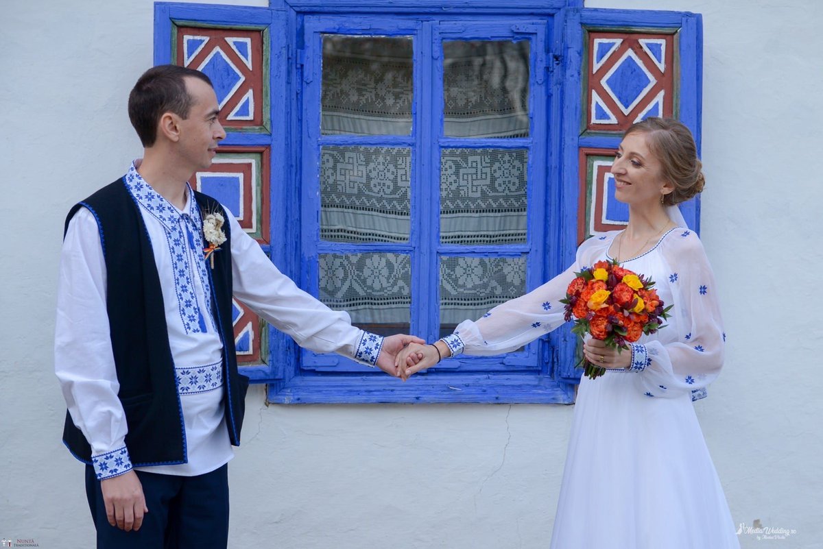 NuntaTradition's tweet image. Alina-Maria și Ilie, nuntă tradițională în București
&amp;gt; buff.ly/2CJjD8Q

#NuntaTraditionala #NuntaRomaneasca #Bucuresti #Traditii #Obiceiuri #PortIE #Nunta #Wedding #WeddingPhotography #TraditionalWedding #WeddingCustoms #Photography #PhotoShoot #Romania #RomanianWedding