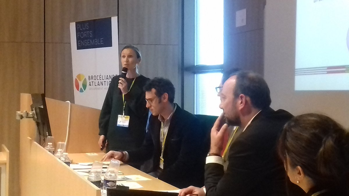 #rencontreinnovationCHBA - La 1ère journée "Hôpital Innovant" lancée par David Robo, maire de <a href="/MairieDeVannes/">Mairie de Vannes</a> Philippe Couturier, Directeur Général du #CHBA, Anne-Briac Bili,  responsable du département innovation de l'ARS Bretagne, et les pilotes "Hôpital Innovant" au #CHBA