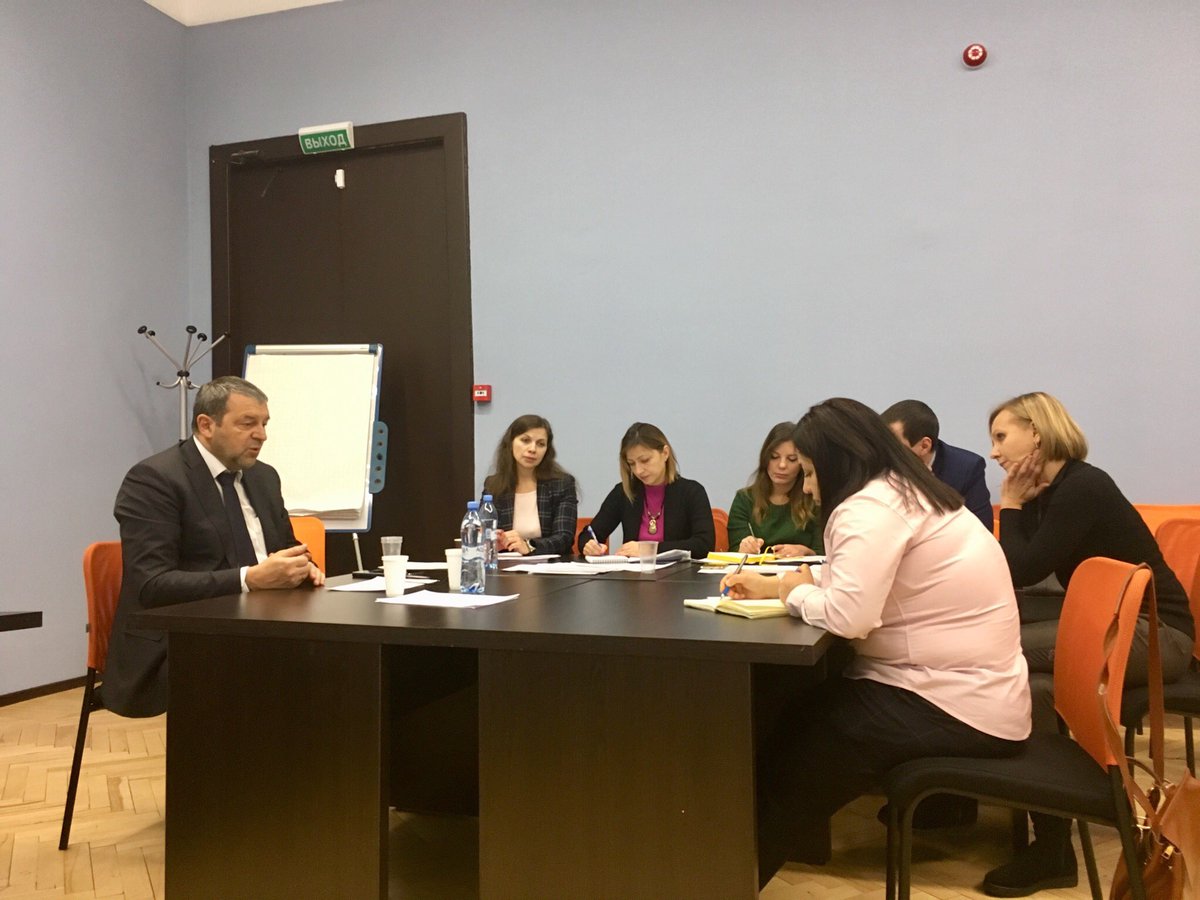 24 января состоялся личный прием председателя Комитета по труду и занятости населения Санкт-Петербурга Дмитрия Чернейко.

Актуальными вопросами для работодателей стало исполнение квоты на трудоустройство инвалидов.