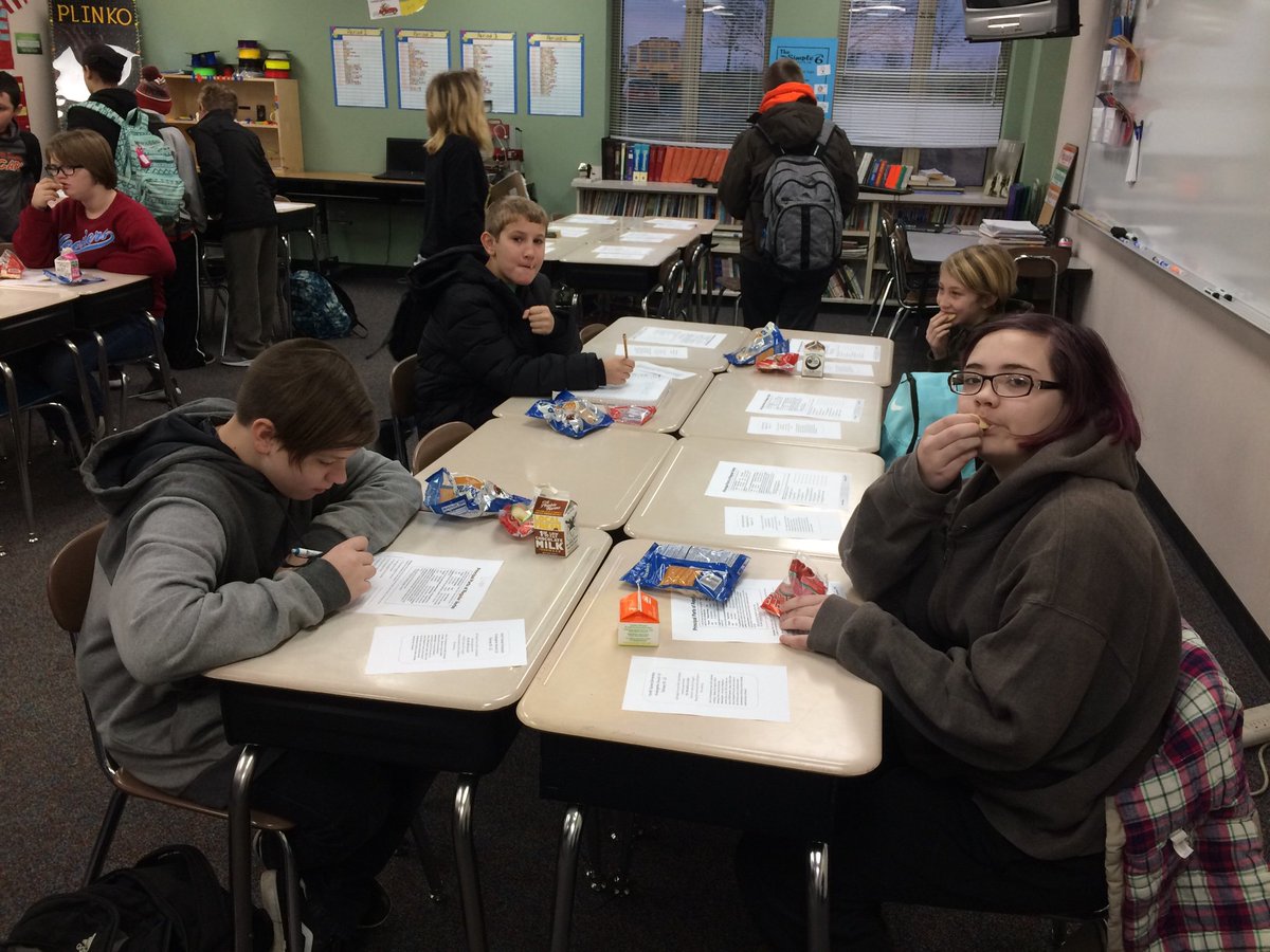 NDaviessElem's tweet photo. Breakfast in the classroom was a hit today in 6th grade!  #freebreakfastforall https://t.co/REYWl7AyOb