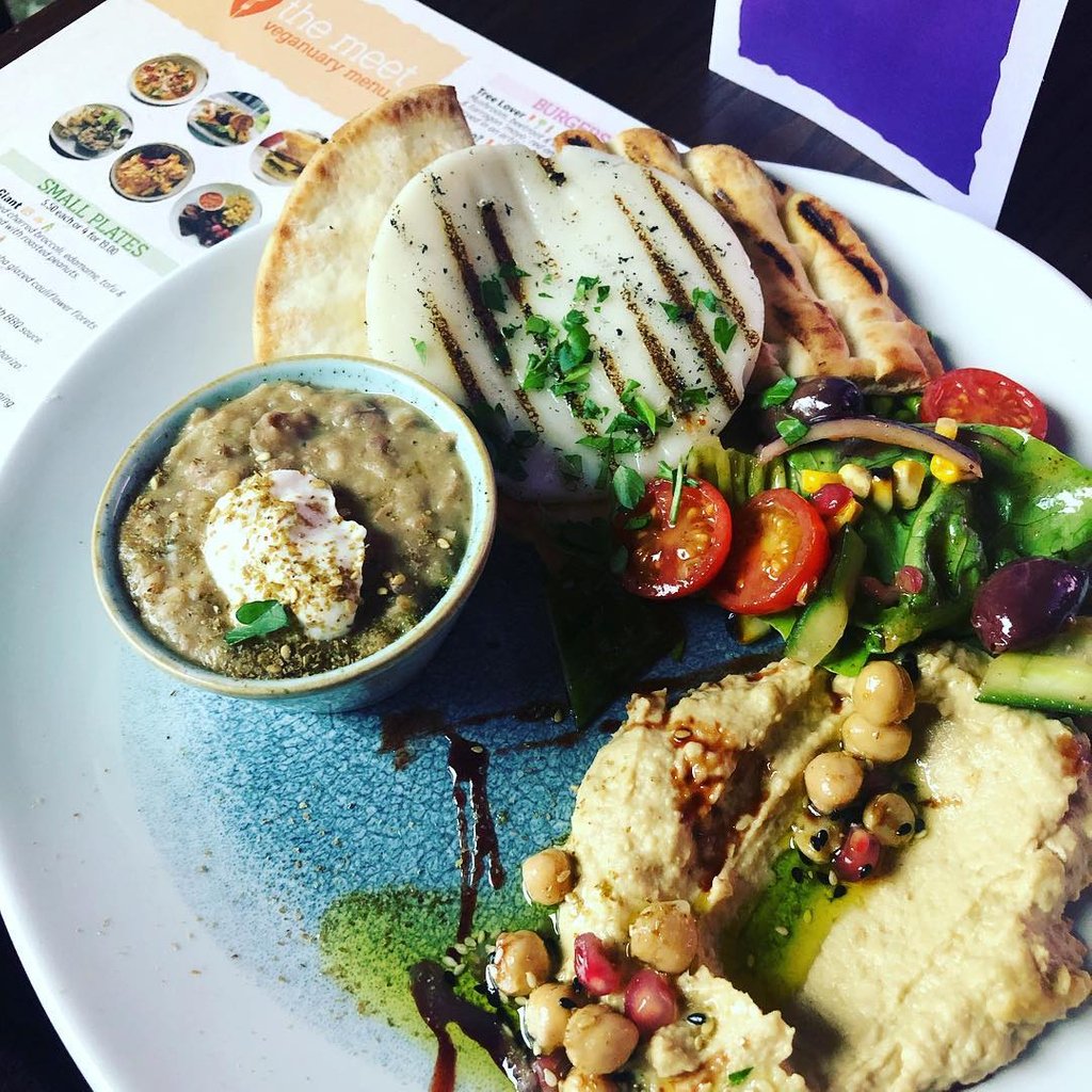 The Meet (@themeetlondon) on Twitter photo Feeling hungry? Our Middle Eastern brunch platter is set to curb any cravings. Available Sat & Sun 11-5.
Ph: <a href="/laurajaynedavey/">Laura Jayne Davey</a> Feeling hungry? Our Middle Eastern brunch platter is set to curb any cravings. Available Sat & Sun 11-5.
Ph: <a href="/laurajaynedavey/">Laura Jayne Davey</a>