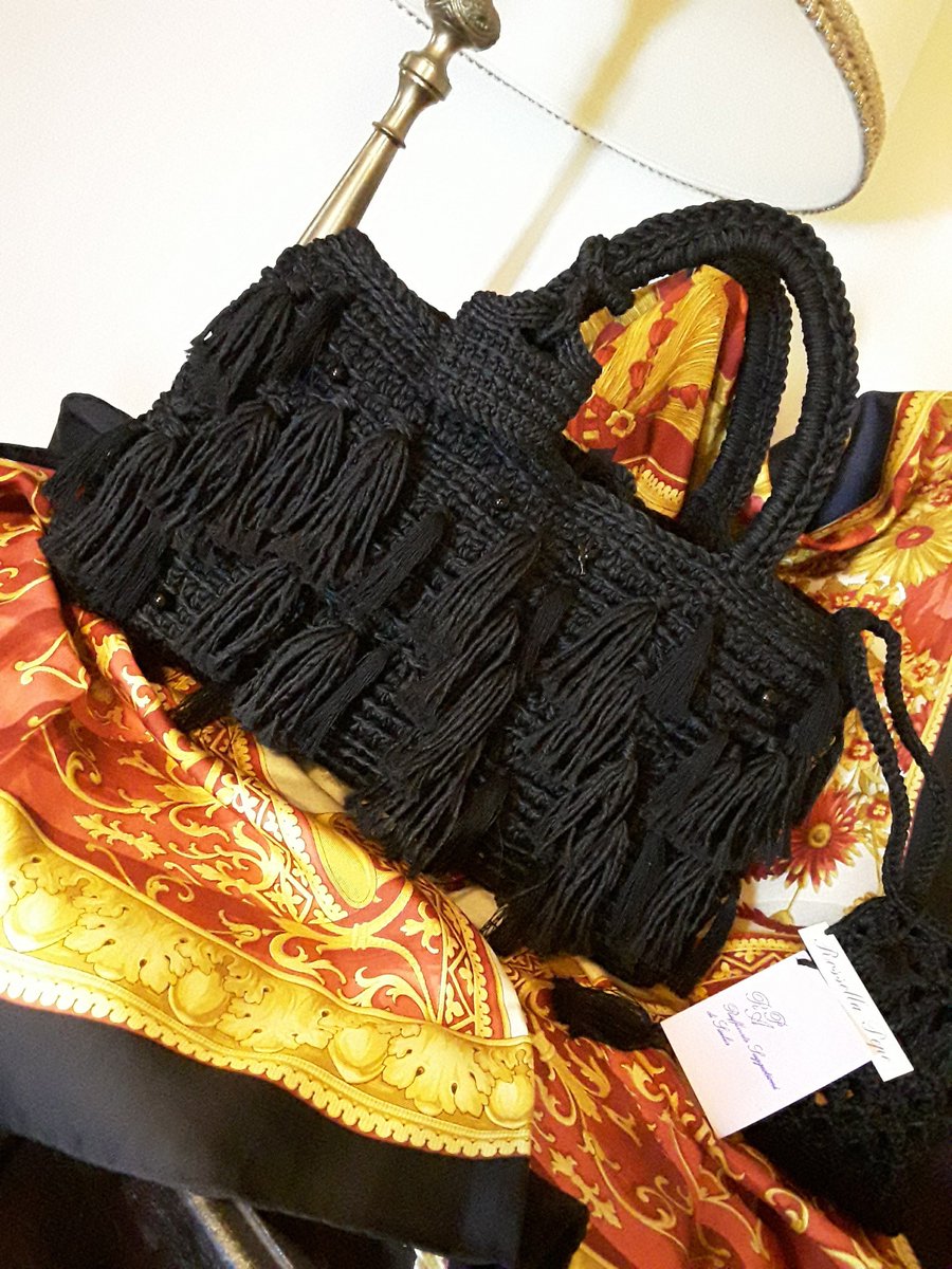 magiadimaglia's tweet photo. "ORNAMENTA SICULA"Glamour Arte Preziosi Organiz Paola Ferla VILLA IGIEA 30/31 Marzo'19 Inizia l'anno con la Mostra sulla Creativita' Siciliana https://t.co/RaKaX4el7U #abbigliamento #borse #capispalla #cocktaildress #eveningdress #outfit #madeinitaly #madeinsicily #vintagefashion https://t.co/vtDuxI1J08