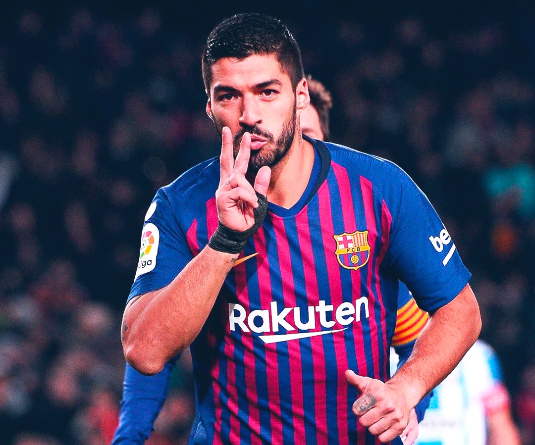 Happy birthday, Luis Suarez!

Games: 693. Goals: 442. Trophies: 17. 

One of the greatest strikers! 