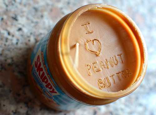 pnutsusa's tweet image. Happy National Peanut Butter Day!  We wholeheartedly believe there is nothing peanut butter and a spoon can’t fix. #nationalpeanutbutterday #peanutbutter #APC #PeanutsUSA
