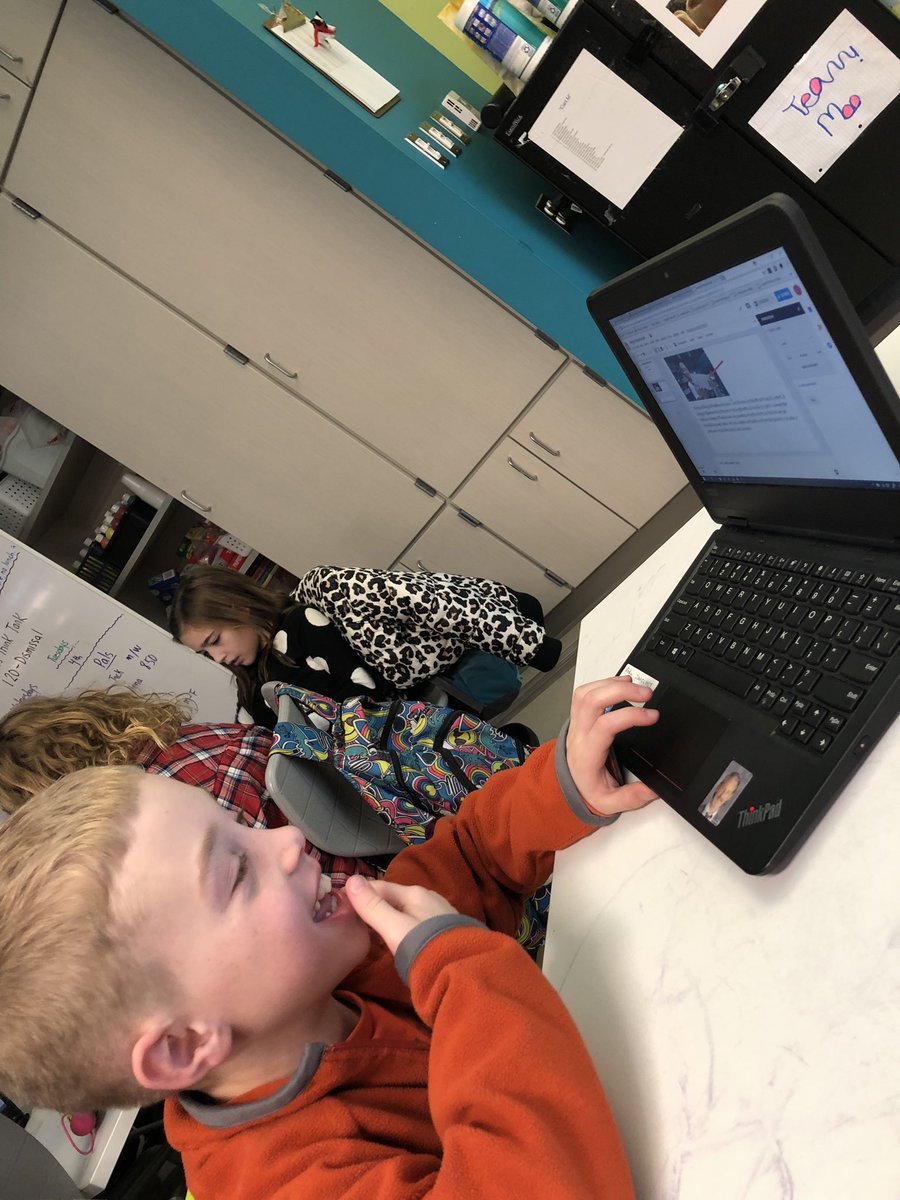 borshoski1's tweet photo. Ss are working hard &amp; preparing for their #studentledconferences They are putting together work samples, sharing their strengths, &amp; asking their families to help them set goals for the remainder of the school year.  @mshand1 @MrsOffmanACPS @dgreads02 @emais8 @agnorhurtk5 https://t.co/P5uPdeHwRR