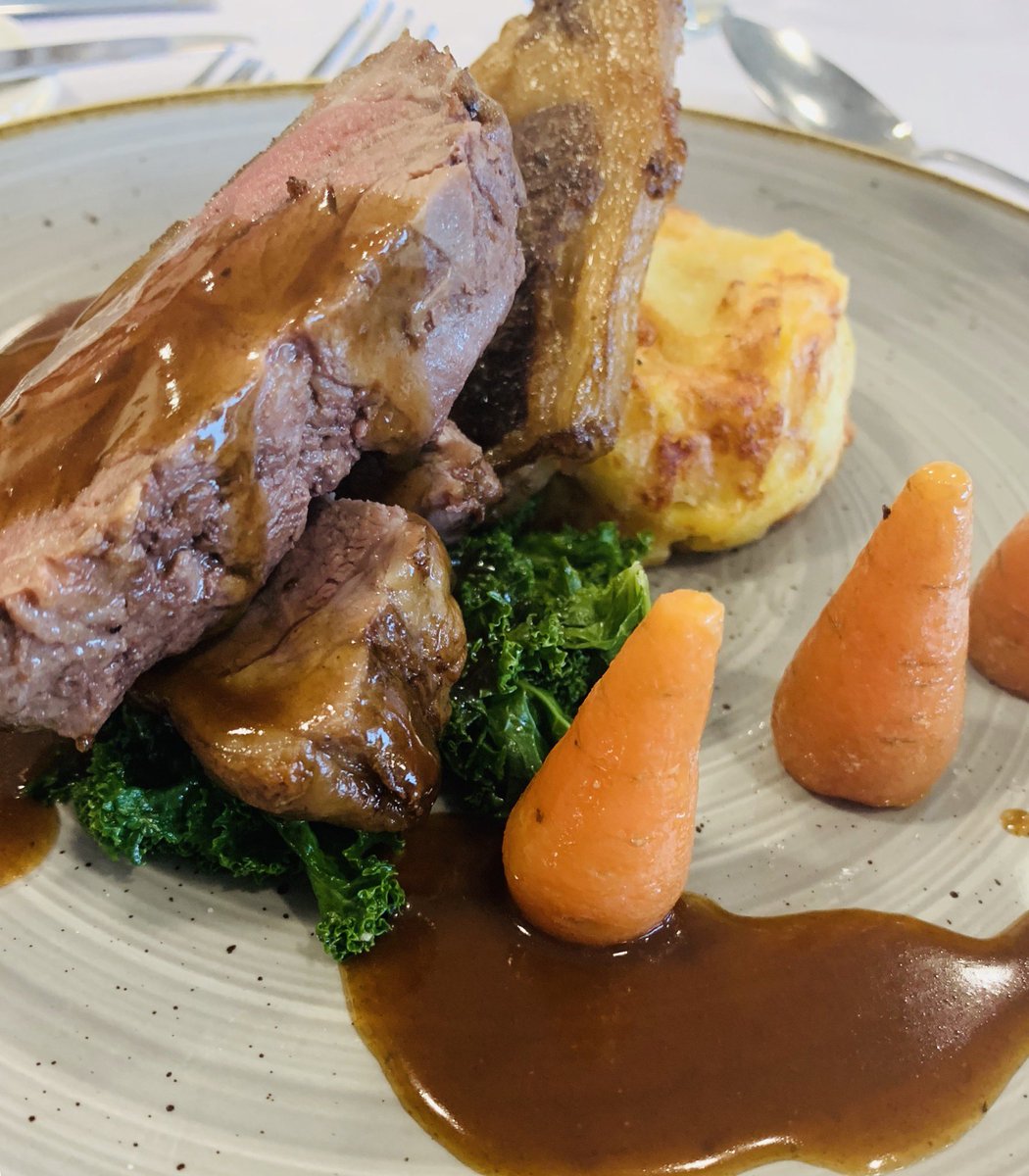 Chepstow_Racing's tweet photo. Here’s our Ultimate VIP plated menu 🍽 😍 #HospitalityMenu
#SmokedDuck
#DuoOfLamb
#ChocolateBox https://t.co/1A8vH0TRBb