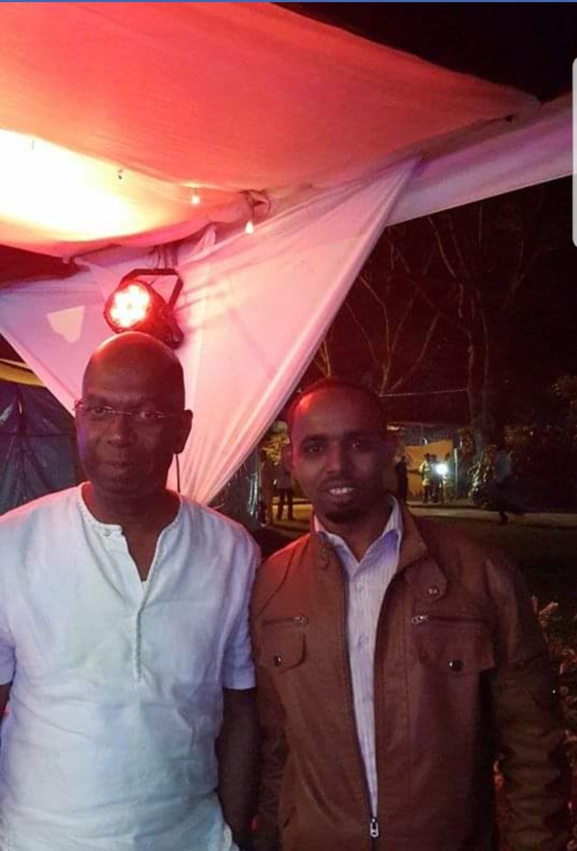 HUSKAHJI's tweet photo. @bobcollymore 
5 years ago today with Bob.

CEO of safaricom is working in the same capacity upto now. https://t.co/LCBtC5OSXA