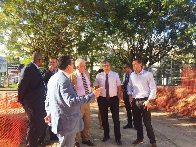 CDC_Habitat's tweet photo. Notre président #AndréYché, en déplacement en #Guadeloupe, a participé au lancement de la démolition des immeubles de Grand-Camp, en présence du DG de la SIG Laurent Pinsel, le sous-préfet Jean-Michel Jumez @Prefet971 et le maire de @VilledesAbymes, Eric Jalton #SIDOM https://t.co/wVV0o5JuLc