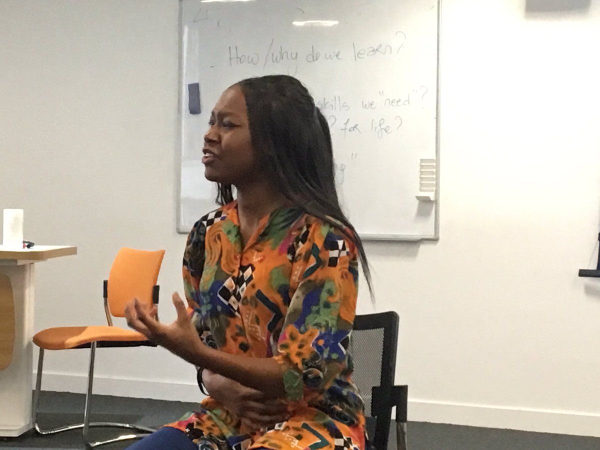 NeseCeren's tweet image. Incredible #performancelecture by 3rd year @TheatreWarwick &amp;amp; @IATL_Warwick #ReinventingEducation student #artist @niacerise for @WarwickBSchool #AcademicPractice module on being creative learners, #diversity in HE &amp;amp; owning learning! Am I a #proudpedagogue 🦄? #WhoisteachingWho ?