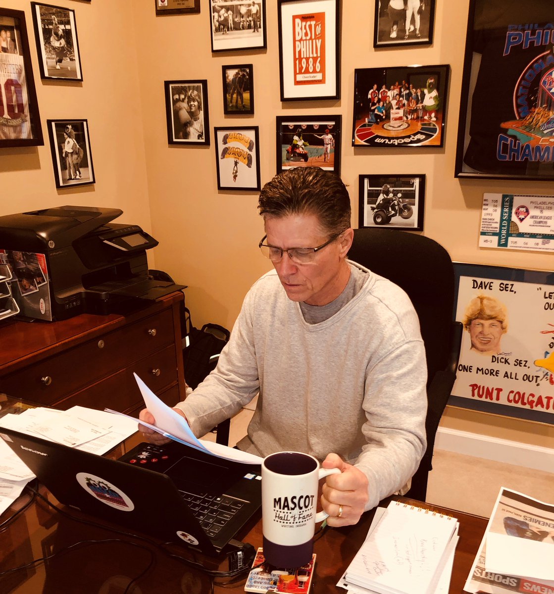 Emperoroffun's tweet photo. The morning before a Power of Fun presentation is relaxed and intense at the same time. Want everyone to feel the power of serious fun! Can't wait to meet all of you from #CEsolutions tomorrow. @YourCESolution #KeynoteSpeaker #thepoweroffun https://t.co/GuSU2KDU7k https://t.co/u4xBRjhWMh