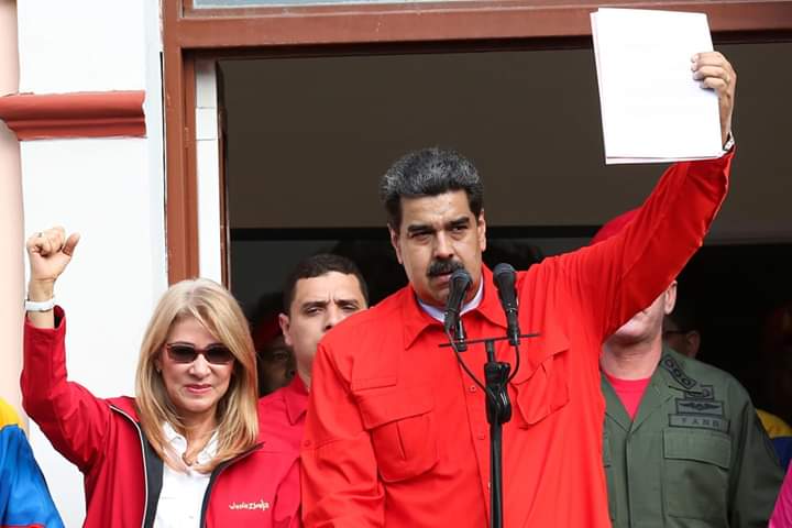 wollyaq's tweet photo. #Venezuela #Trump #Maduro #Golpe #nofascism https://t.co/u2YOY1lrio