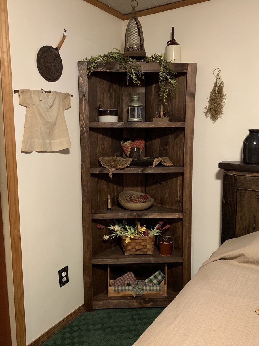 Corner unit made by my hubby❤️ #diy #cornerunit #darkwalnutstain #grungydress #crocks #ineedtobkocktheoutlet #roomisnotdoneyet