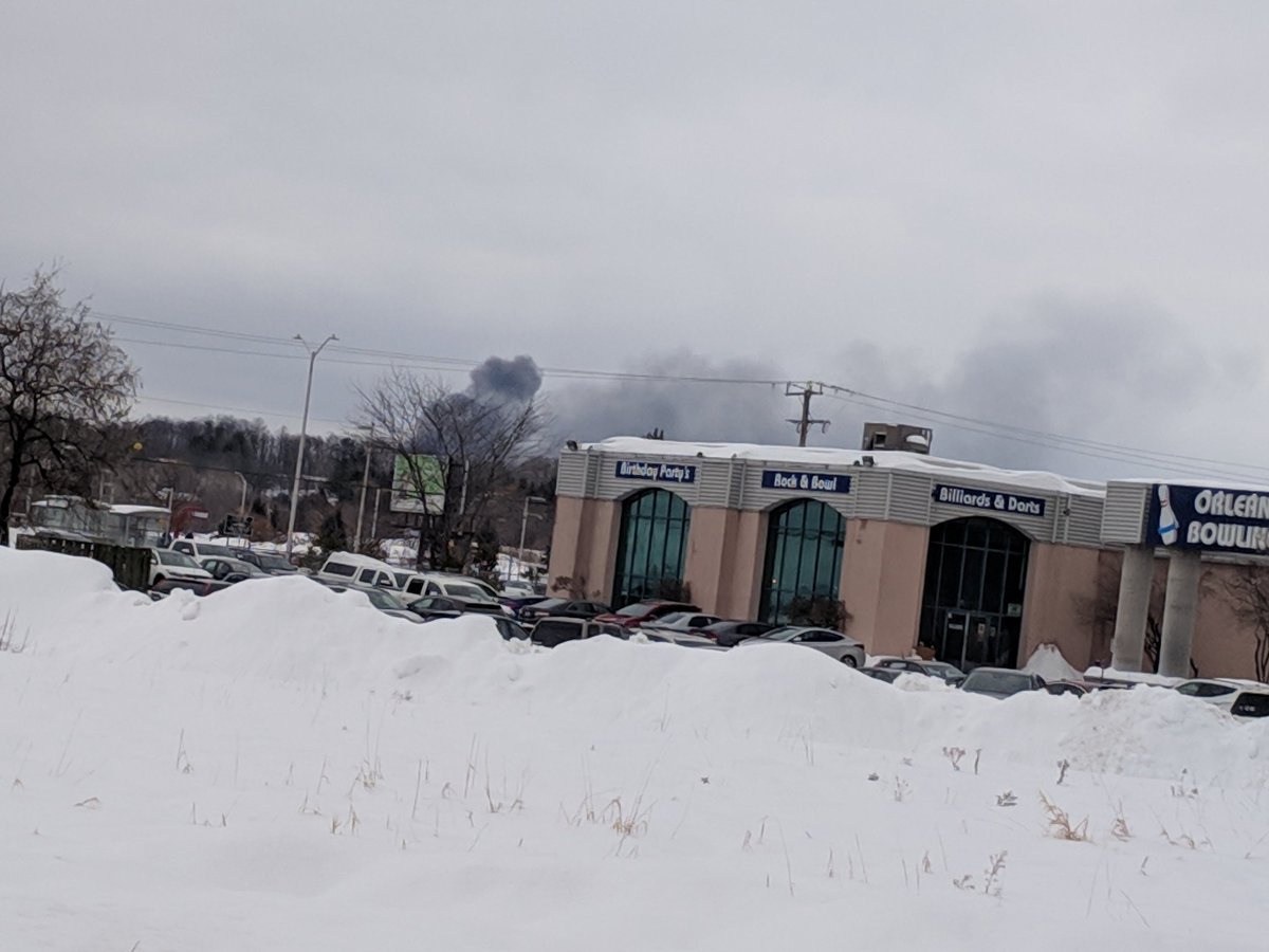 Cumberland Fire: O'Toole is closed between Innes and Wilhaven.  No injuries reported. #ottnews #otttraffic https://t.co/jcWAT0C2kR