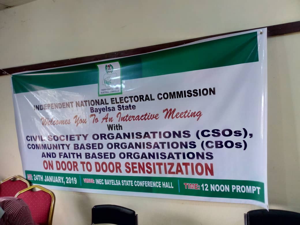 macjimfoundatn's tweet photo. Mac-Jim Foundation was among CSOs engaged by INEC to conduct door to door voter education in Bayelsa State. This is an outcome of the laudable Voter education project supported by Situation Room. Project officer of Mac-Jim Foundation giving acceptance speech. https://t.co/fo36dATym5