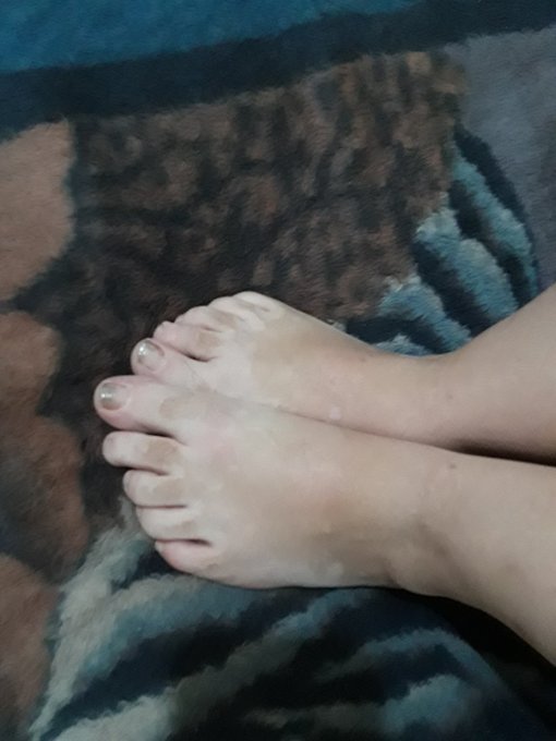 @BadBubbaXYZ These toes?;) https://t.co/G47TxJQnZr<a class="tags" target="_blank" title="On Twitter" href="/?out=eyJ0eXAiOiJKV1QiLCJhbGciOiJIUzUxMiJ9.eyJpYXQiOjE3MjE1NjUxNDAsImlzcyI6InR3cG9ybnN0YXJzLmNvbSIsIm5iZiI6MTcyMTU2NTE0MCwiZXhwIjoxNzUzMTAxMTQwLCJyZWRpcmVjdF91cmwiOiJodHRwczovL3R3aXR0ZXIuY29tL0JhZEJ1YmJhWFlaIn0.DZ1taxKUN6qbdRTr5EfmNq2U3IelA0z3JpVSutt2ZBEKDLfjZ-hmN01SnMdJW6M_8G8AMTdPDdISMcsl86wT3g">@BadBubbaXYZ</a><a href="/tag/followme"class="tags"><span>#followme</span></a><a href="/tag/bbw"class="tags"><span>#bbw</span></a><a href="/tag/pornhub"class="tags"><span>#pornhub</span></a><a href="/tag/slutwife"class="tags"><span>#slutwife</span></a>