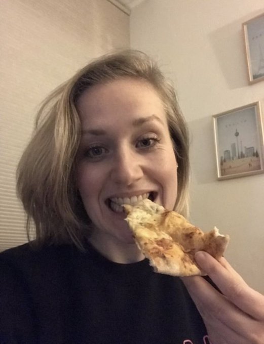 🚨🍕PIZZA ALERT🚨🍕  We sent some pizza to our friends over on instagram that bought tickets to our Europe<a href="/tag/ad"class="tags"><span>#ad</span></a><a href="/tag/chasesoundcheck"class="tags"><span>#chasesoundcheck</span></a>