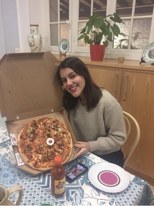 🚨🍕PIZZA ALERT🚨🍕  We sent some pizza to our friends over on instagram that bought tickets to our Europe<a href="/tag/ad"class="tags"><span>#ad</span></a><a href="/tag/chasesoundcheck"class="tags"><span>#chasesoundcheck</span></a>