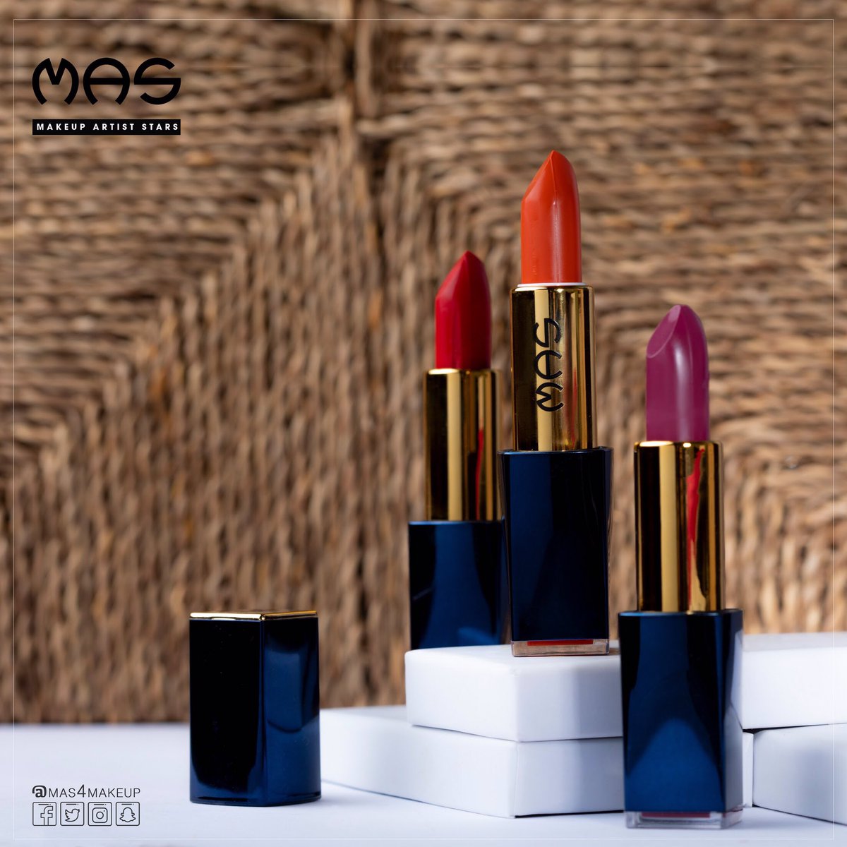 mas4makeup's tweet photo. .
روج مطفي من #ماس #MAS ، بلون جذاب و حيوي بنهاية حريرية
.
السعر: ٣٥ ريال
.
#ميكب #مكياج #روج_مطفي #روج #وعد_التركي  #ميك_اب #makeup #makeup_artist #ميكب_ارتست #جدة #الرياض #مكة #محايل_عسير #جيزان #جازان #الاحساء #ابها https://t.co/cddikh3Ivd