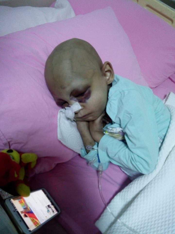 Dostanee1's tweet image. #WeAreMADURA

Mira Deniz
4 yaşında
Samsun 19 Mayıs Hastanesi Çocuk Onkoloji bölümünde yatıyor
Şuan sadece morfin veriliyor acılarını dindirmek için daha donanımlı bir hastanede sağlığına kavuşabilir, yoksa vefat edecek, tedavisi bırakıldı.
Babası Ibrahim Deniz.
05531589549