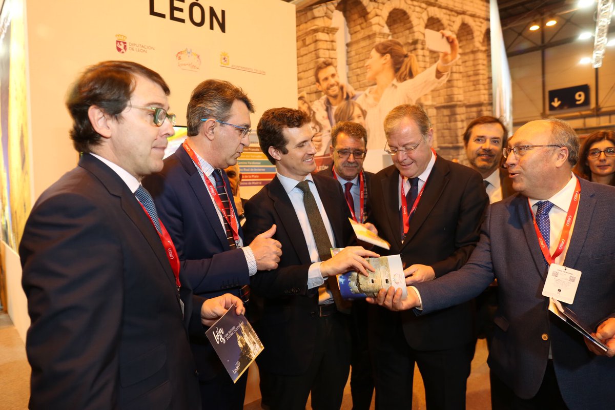 La puesta en valor de #LeónEspaña la hacemos desde una perspectiva de unión, todos por una estrategia de turismo de calidad, singular y sostenible. 

#FITUR2019 #LeónEsp #LeónEspaña 🇪🇸