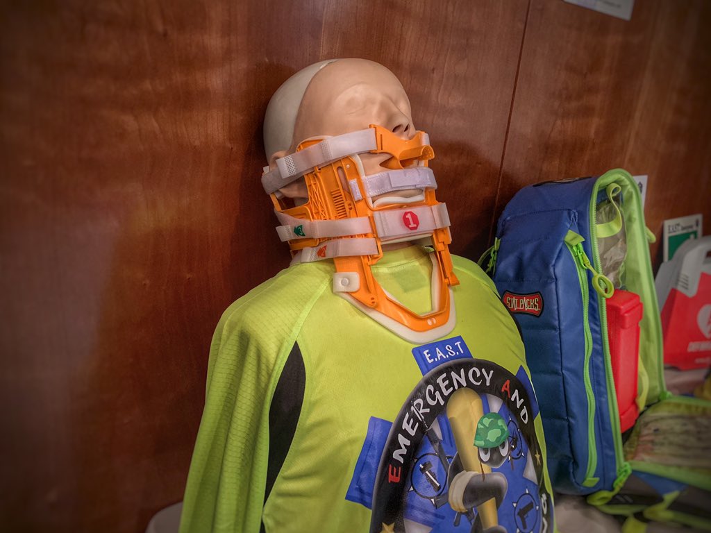 DiarioTES's tweet image. Hoy estamos en el "Curso de Instructores" de la nueva #férula @XCollar con su inventor Martin Rizo. 

#NewXCollar
#TESVISIBLE