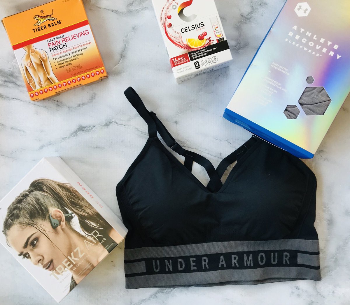 SavvyMamaLife's tweet photo. #AD Keep those resolutions in check for the New Year: https://t.co/Af6YkSs2aq. Including favorites from @Tiger_Balm_US, @AfterShokz, @CelsiusOfficial & @UAWomen! #ResolutionBBoxx
via @BabbleBoxxTeam https://t.co/JsyJp7aLDz