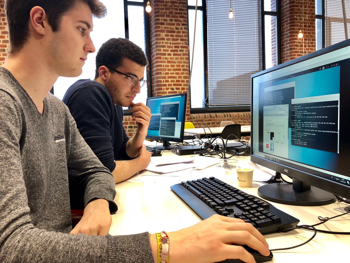 hautsdefrance's tweet photo. En direct de l’#AfterFIC : des étudiants en action dans une épreuve de #cybersecurite pour le challenge Olympiades des Métiers à #EuraTechnologies Cc @FIC_fr @EpitechLille @isenlille
@yncrea_hdf @IMTLilleDouai
#PolytechLille https://t.co/XTO0szjMmr