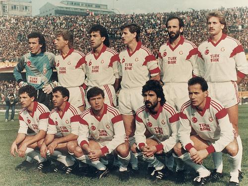 Evet büyük #Galatasaray taraftarı bu efsane kadroyu hatırlıyormusunuz?