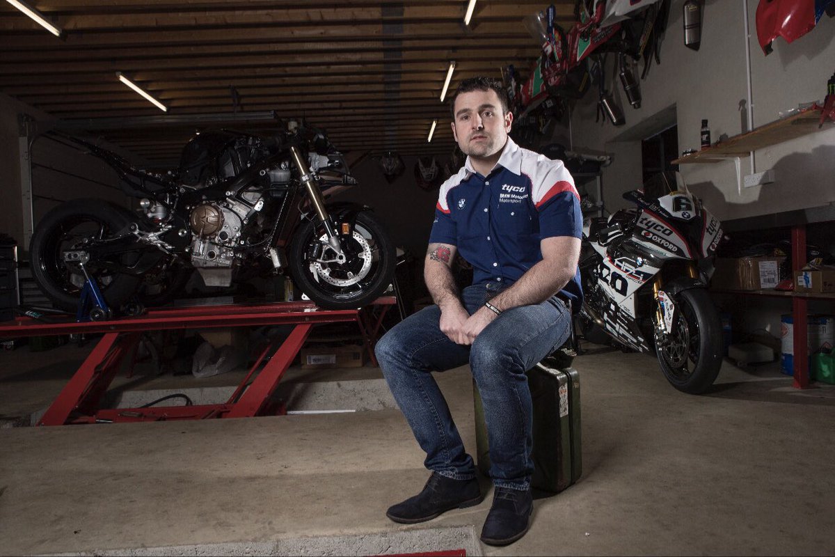 Guess Who's Back 

Dunlop challenges 2019 superbike with @tycobmw