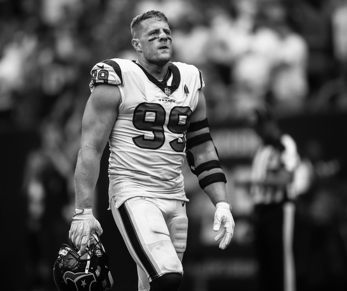 #Texans DE <a href="/JJWatt/">JJ Watt</a> has been named the NFL 101 AFC Defensive Player of the Year after leading the AFC with 16.0 sacks &amp; leading the NFL with 7 forced fumbles.

Watt is the 1st defensive player in the 49-year history of the NFL 101 to earn the award four times ('12, '14, '15, '18).