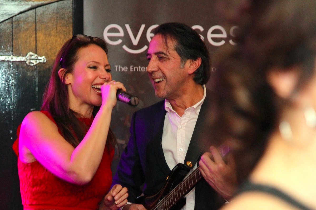 EvensesDe's tweet image. Two Delight ist ein super sympathisches holländisch-argentinisches Duo 😍 
Hier waren die beiden letzte Woche bei einem Auftritt!

Schaut auf unserer Webseite vorbei!

evenses.de/two-delight-bu…

#evenses #entertainment #booking #bookingagency #duo #music