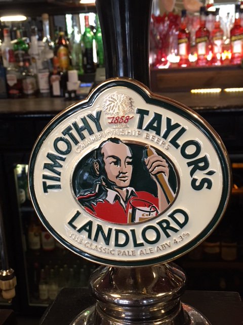MetDidsbury's tweet photo. We know it's cold out there but there's beer to be drunk so get to the pub! @TimothyTaylors #IBDTP #ThirstyThursday #MakeMineAPint https://t.co/Ol6V6sbJW6