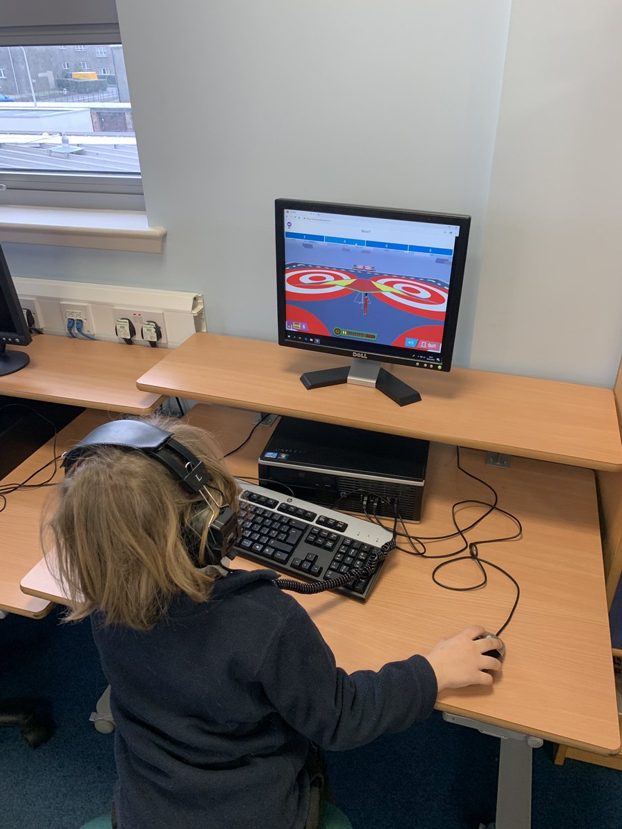 stclementsp2's tweet photo. Having fun using Sumdog in ICT! 😊 https://t.co/PwNsyw7Mci
