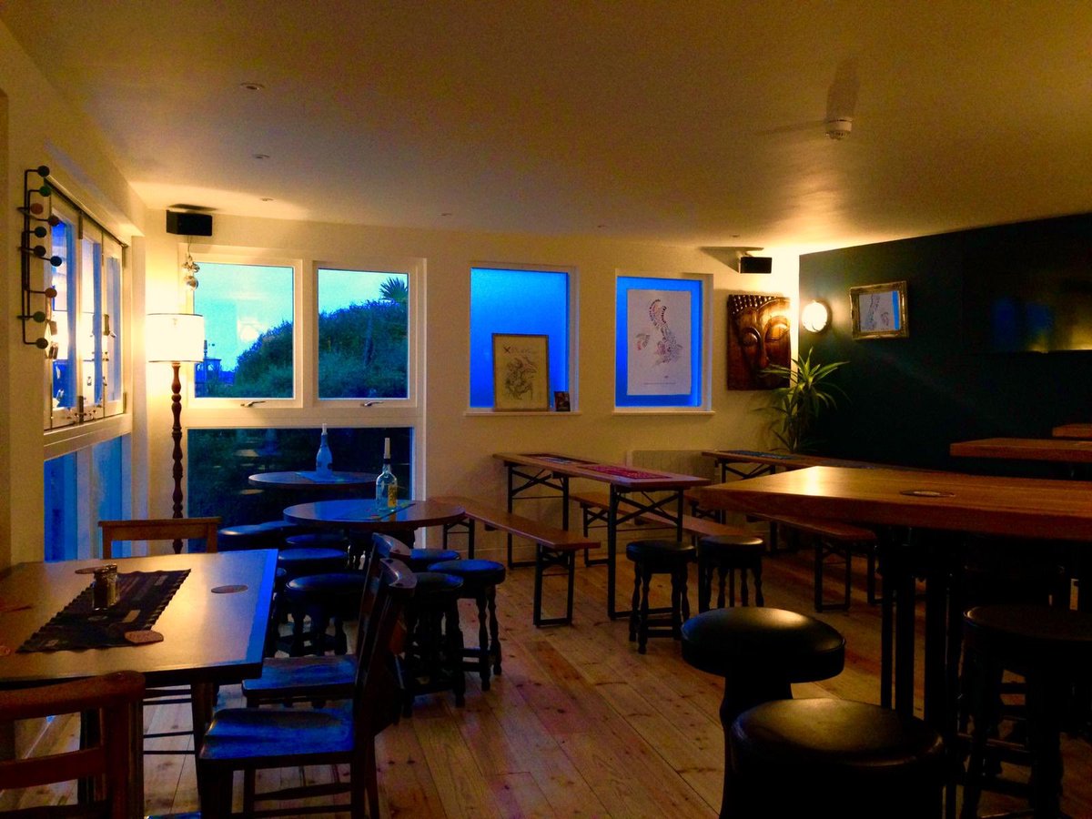 TheBoathouseFal's tweet photo. Early evening views from our new room 😍
Join us for Mussel Night tonight; Hand dived Helford river mussels with 5 different sauces to choose from! 🐚 #TheBoathouse #Falmouth #views #musselnight #seafood #Cornwall https://t.co/7lZ1RiCEnd
