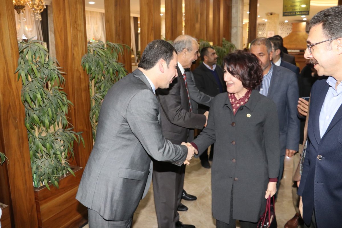 MetinBaydilli's tweet photo. AK Parti Karaköprü Belediye Başkan Aday Adayları Buluşmamızı ; İl Başkanımız,Milletvekililerimiz,Büyükşehir Belediye Başkan Adayımız,İlçe Başkanlarımız,Haliliye ve Eyyübiye Belediye Başkan Adaylarımız,MKYK üyemiz Vildan Polat ve Teşkilat Üyelerimizin katılımıyla gerçekleştirdik. https://t.co/03JyG0fzhn