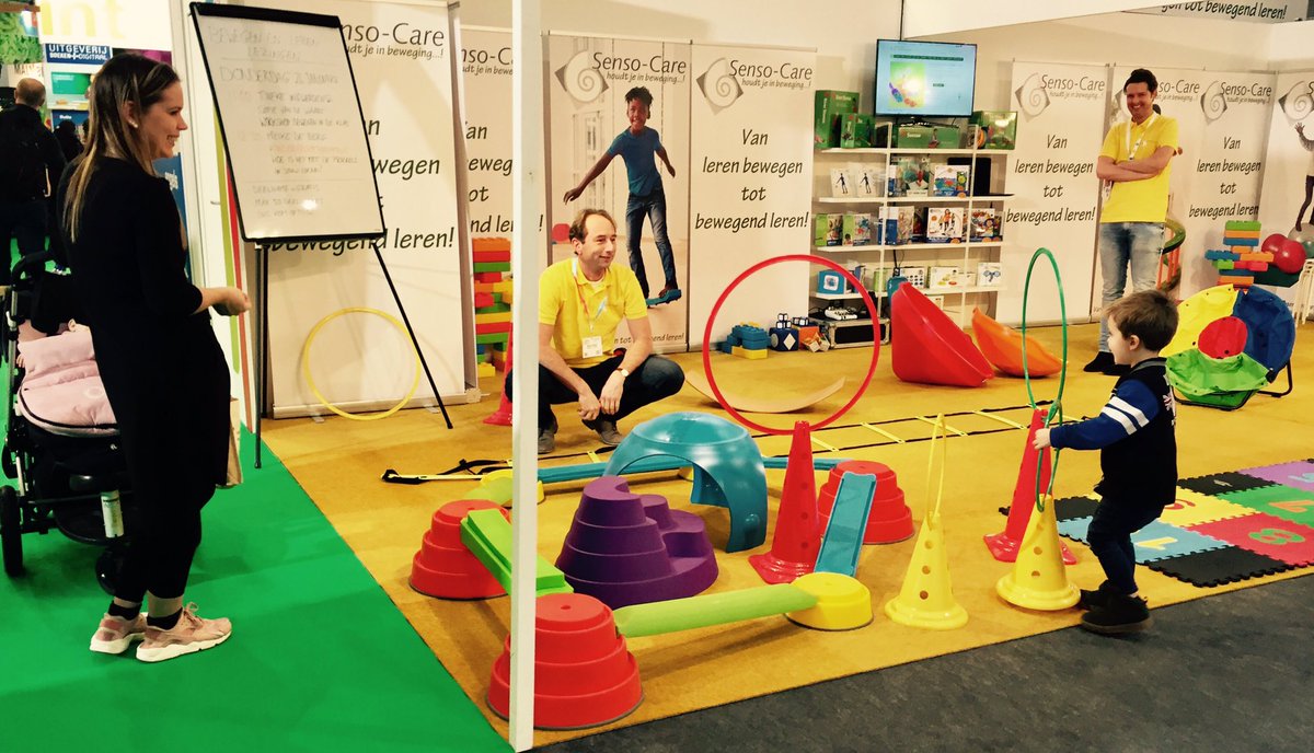 Uitgeverij_Pica's tweet image. Bij de overbuurman @sensocare was het vandaag weer dolle pret. Kom je met kinderen naar de #not2019 ga dan zeker even langs!