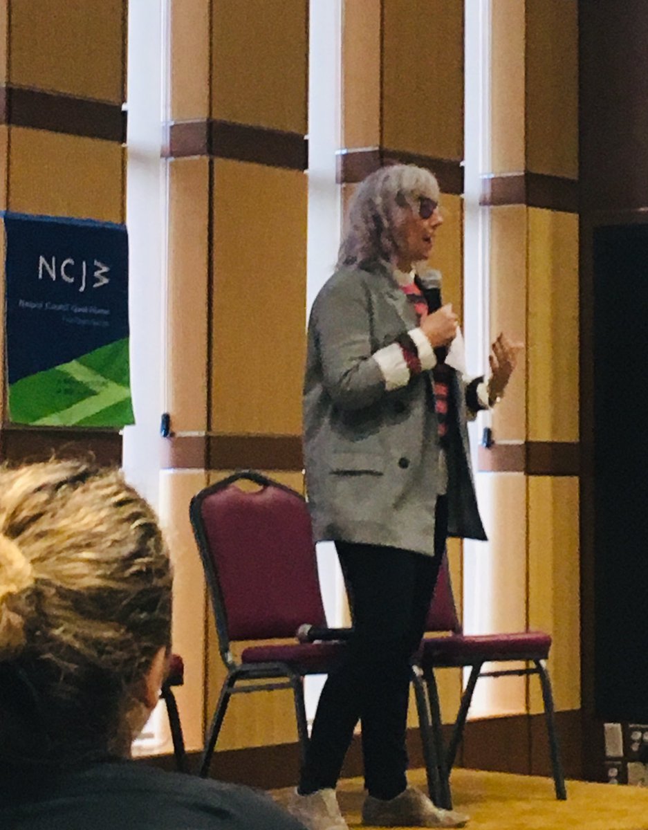 Daily Show co-creator and Lady Parts Justice League founder Lizz Winstead speaks at NCJW/Essex’s Roe v. Wade commemorative event