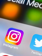 Autogrammer.com tweet media