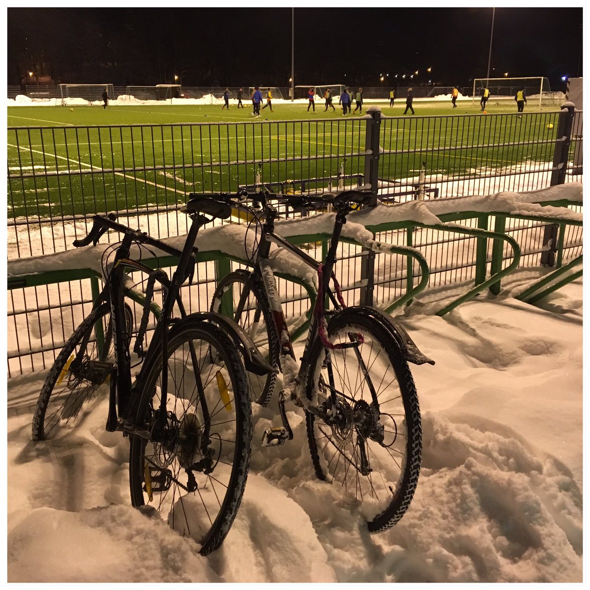 rlpuu's tweet image. Finland is a great country to ... play football in the winter? Hrrrrrr... #finland #veryfinnishproblems