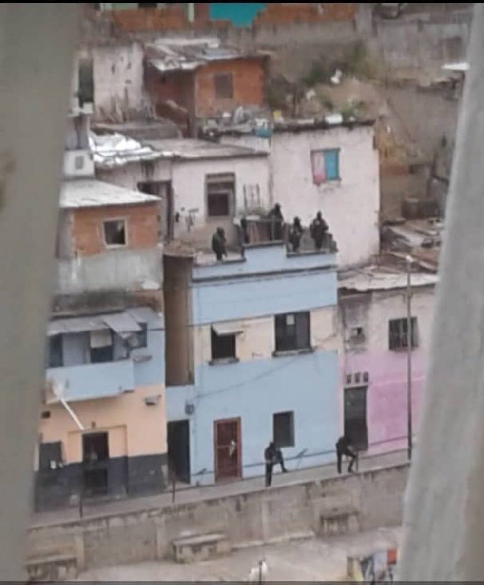 El Faes despliega operativo en Hornos de Cal, buscando a manifestantes y atemorizando a los vecinos de la zona.