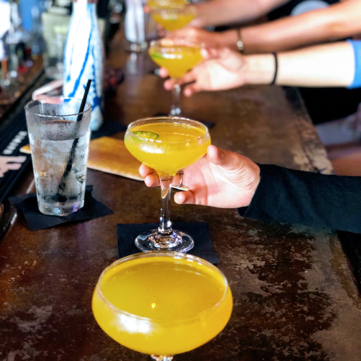CraftStreetKit's tweet photo. We Queen Bees solemnly swear we are up to no Good, buzz off.-Girls Night Out
$5 Bee Stings (we suggest Extra Spicy like you)
#ladies #gNo #craftmartinis #wine #martini #vodka #momsnightout #girlsnightout #girlsjustwannahavefun  #cskoldsmar #csktrinity #winetime #thursday https://t.co/9UTIxlxt7X