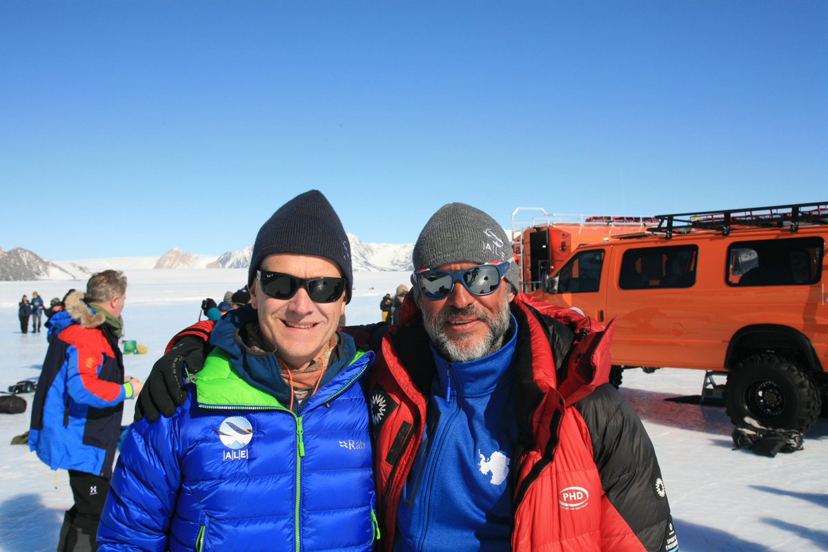 Steve Jones tweet media