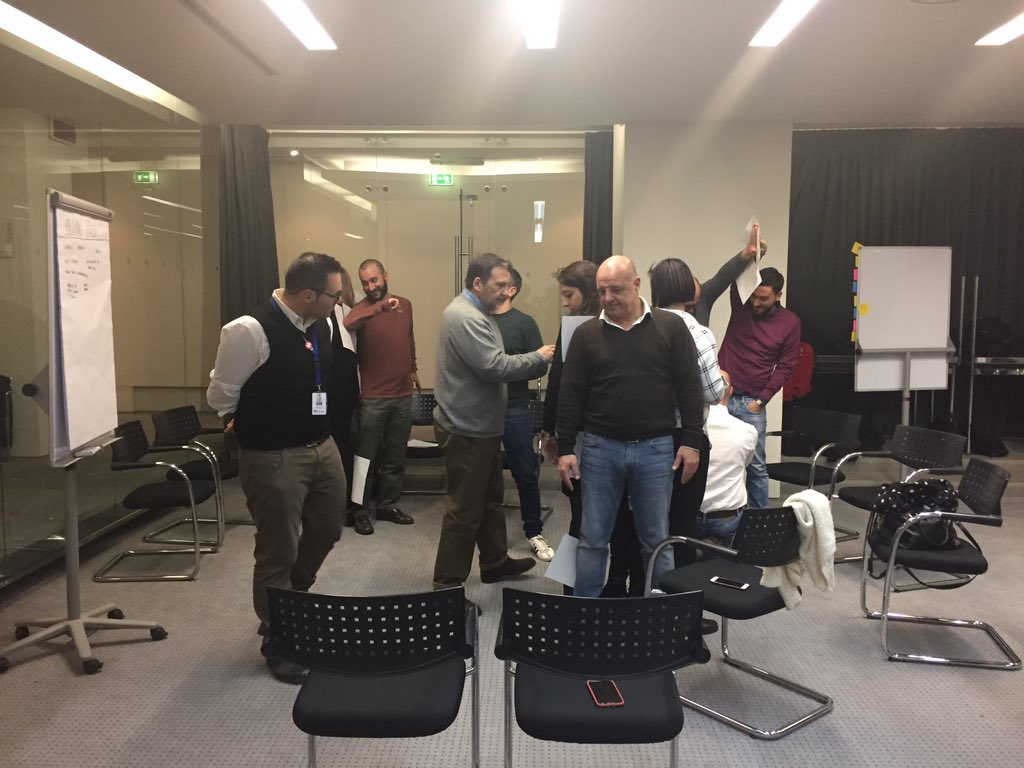 galadriel72's tweet image. #AgileTalks Meetup in @HcomTechnology with games to talk about self-organization, communication and listening. @geordie__ @Iggy_D @glsorre