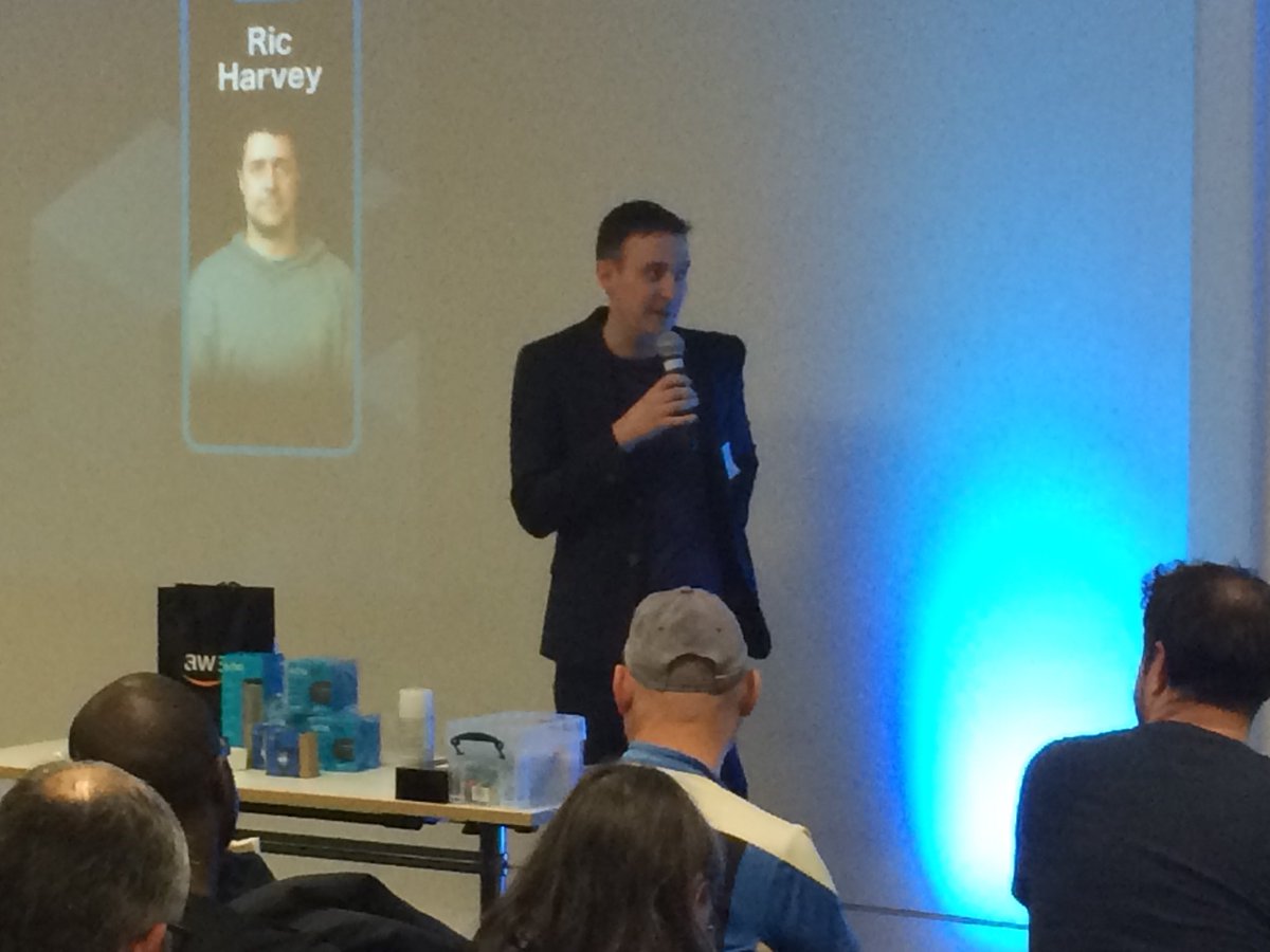 DavidScreative's tweet image. Thank you @AppliedAIconf #LinuxinginLondon #AppliedAIconference